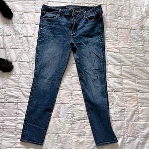 American Eagle Super Stretch Jeans Size 16